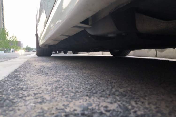 Used Ford Mondeo 2013 2.0L GTDi 200 Fashion Edition Chassis Rear Left
