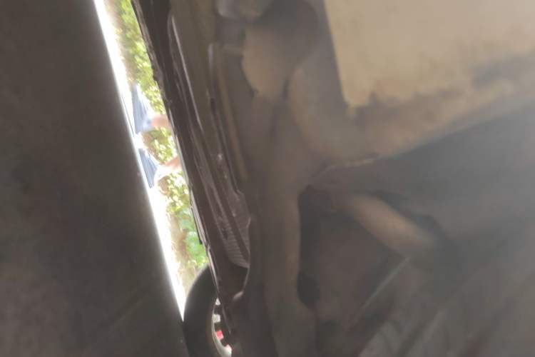 Used Ford Mondeo 2013 2.0L GTDi 200 Fashion Edition Chassis Rear Left