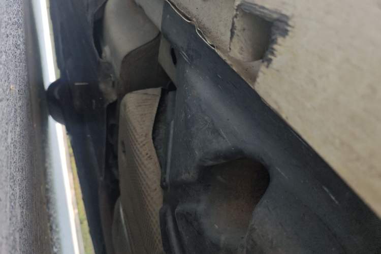 Used Ford Mondeo 2013 2.0L GTDi 200 Fashion Edition Chassis Rear Left
