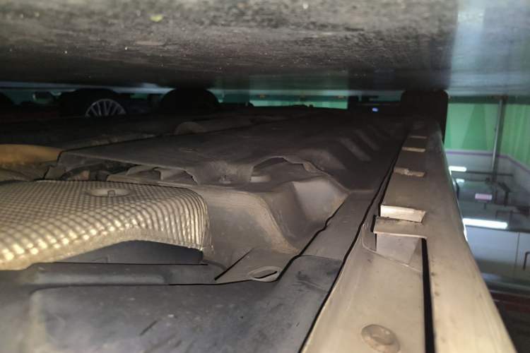 Used Ford Mondeo 2013 2.0L GTDi 200 Luxury Model Chassis Rear Left