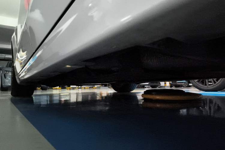 Used Ford Mondeo 2013 2.0L GTDi 200 Fashion Edition Chassis Rear Left