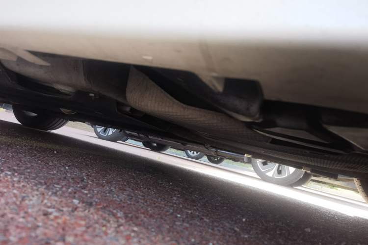 Used Ford Mondeo 2013 2.0L GTDi240 Flagship Edition Chassis Rear Left