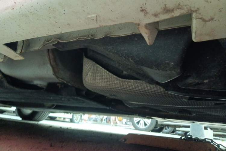 Used Ford Mondeo 2013 2.0L GTDi 200 Fashion Edition Chassis Rear Left