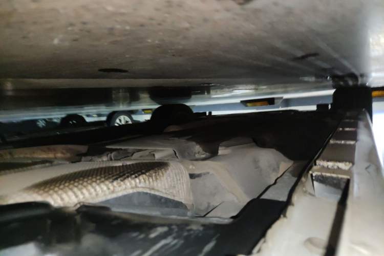 Used Ford Mondeo 2013 2.0L GTDi 200 Luxury Model Chassis Rear Left