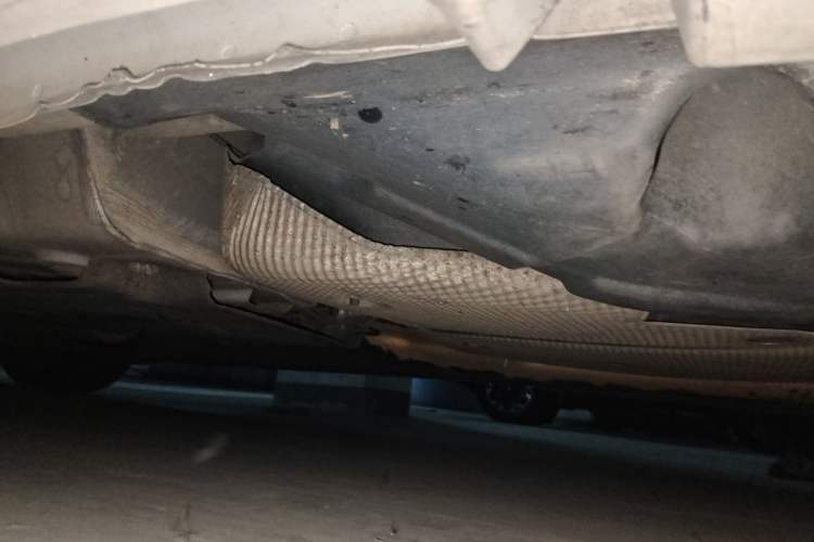 Used Ford Mondeo 2013 2.0L GTDi 200 Fashion Edition Chassis Rear Left