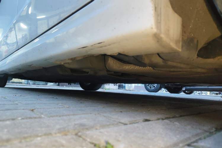 Used Ford Mondeo 2013 2.0L GTDi 200 Fashion Edition Chassis Rear Left