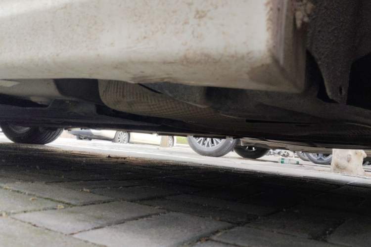 Used Ford Mondeo 2013 2.0L GTDi 200 Fashion Edition Chassis Rear Left