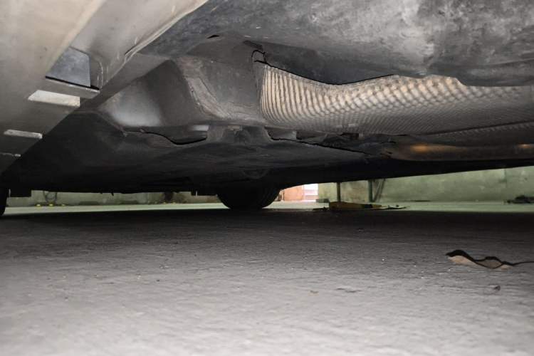 Used Ford Mondeo 2013 2.0L GTDi 200 Luxury Model Chassis Rear Left