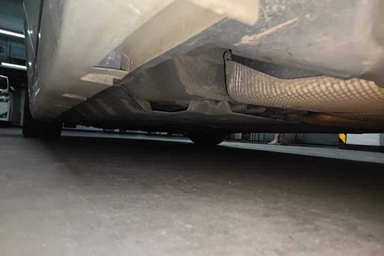 Used Ford Mondeo 2013 2.0L GTDi 200 Fashion Edition Chassis Rear Left
