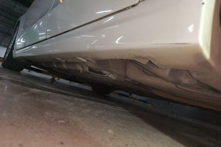 Used Ford Mondeo 2013 2.0L GTDi 200 Luxury Model Chassis Rear Left
