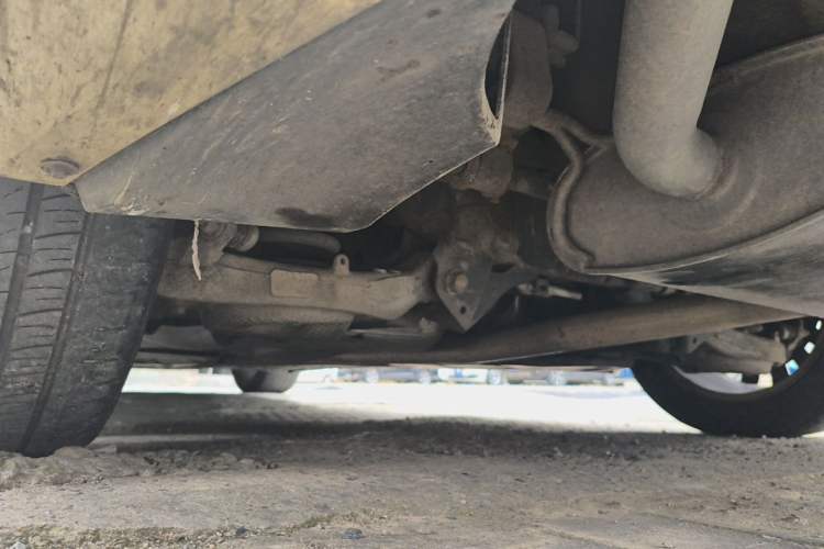Used Ford Mondeo 2013 2.0L GTDi 200 Fashion Edition Chassis Rear Left