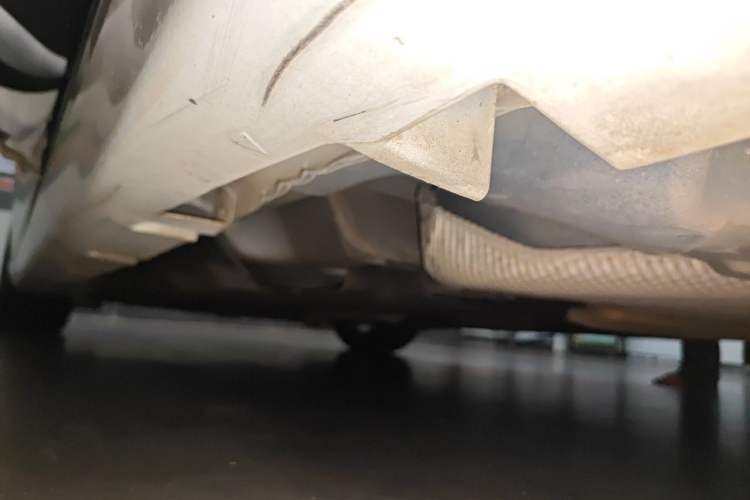 Used Ford Mondeo 2013 2.0L GTDi240 Luxury Sport Model Chassis Rear Left
