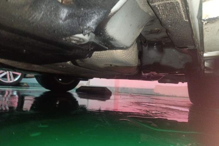 Used Ford Mondeo 2013 2.0L GTDi 200 Luxury Model Chassis Rear Left