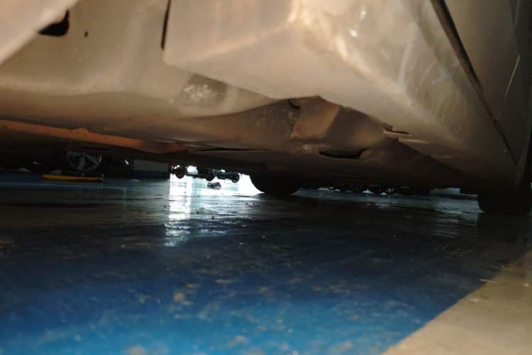 Used Ford Mondeo 2013 2.0L GTDi 200 Luxury Model Chassis Rear Right