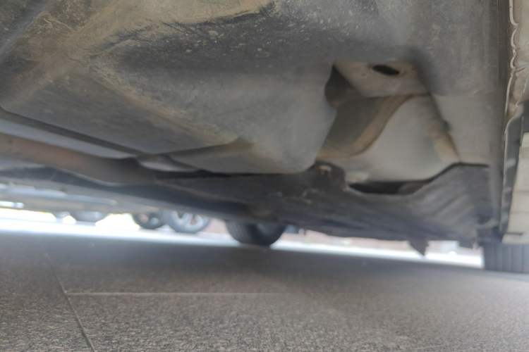 Used Ford Mondeo 2013 2.0L GTDi 200 Fashion Edition Chassis Rear Right