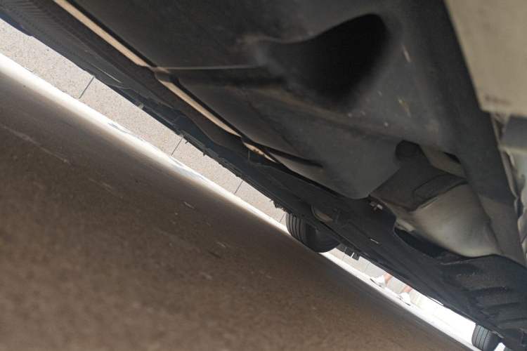 Used Ford Mondeo 2013 2.0L GTDi240 Flagship Edition Chassis Rear Right