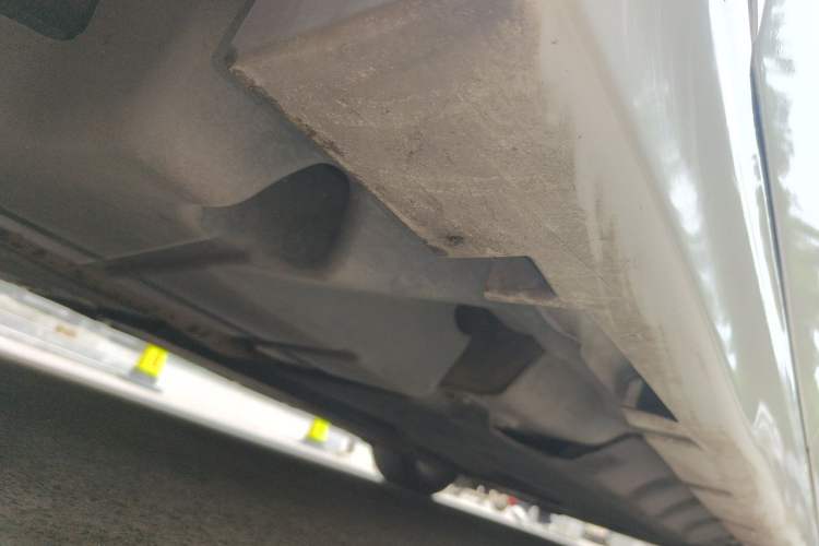Used Ford Mondeo 2013 2.0L GTDi240 Luxury Sport Model Chassis Rear Right