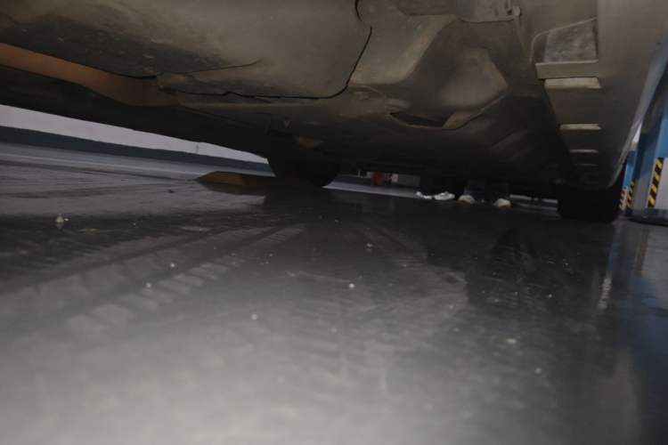 Used Ford Mondeo 2013 2.0L GTDi 200 Fashion Edition Chassis Rear Right