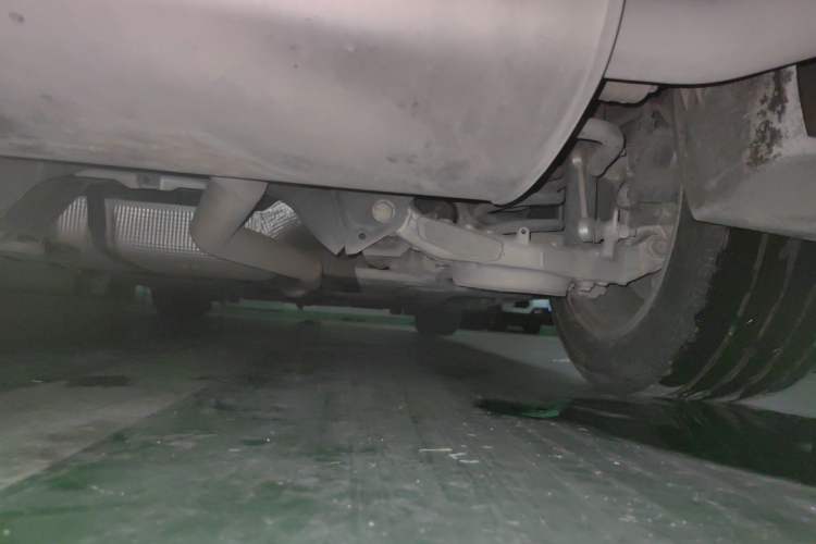 Used Ford Mondeo 2013 2.0L GTDi 200 Fashion Edition Chassis Rear Right