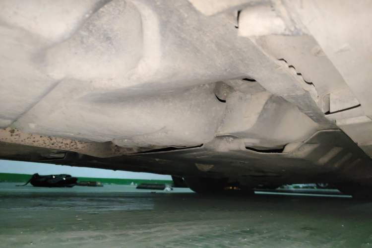 Used Ford Mondeo 2013 2.0L GTDi 200 Fashion Edition Chassis Rear Right