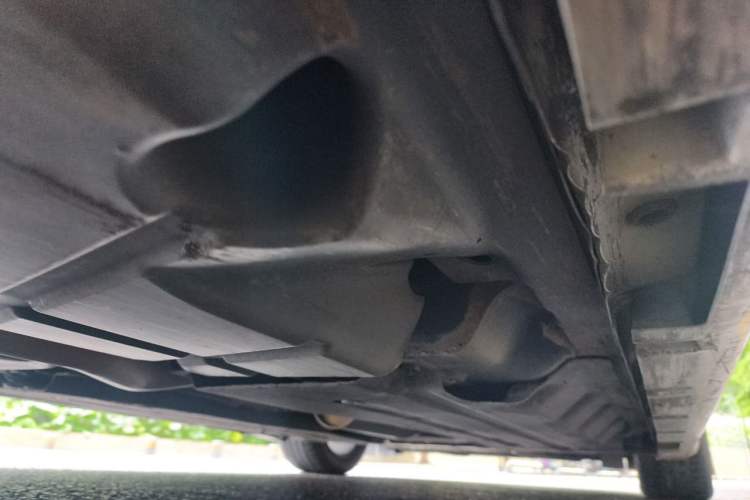 Used Ford Mondeo 2013 2.0L GTDi 200 Fashion Edition Chassis Rear Right