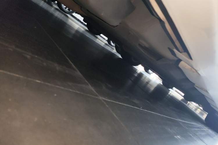 Used Ford Mondeo 2013 2.0L GTDi 200 Fashion Edition Chassis Rear Right