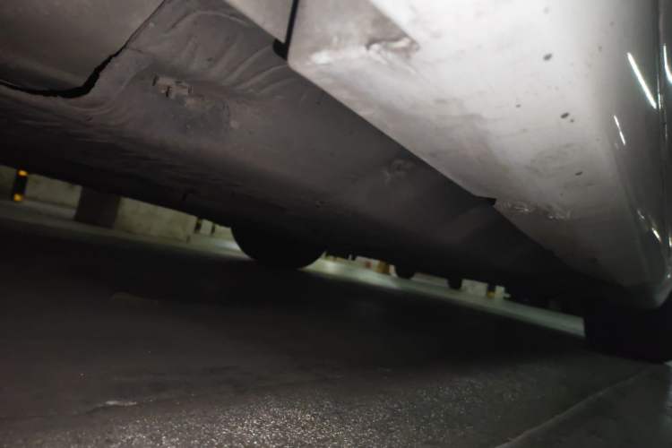 Used Ford Mondeo 2013 2.0L GTDi 200 Fashion Edition Chassis Rear Right