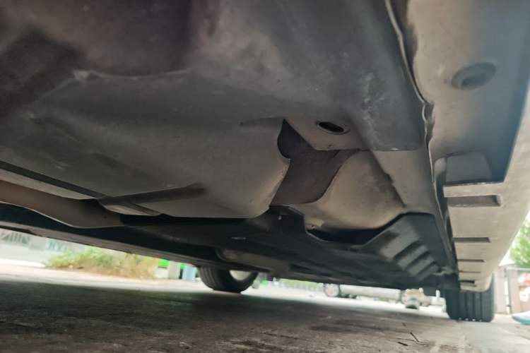 Used Ford Mondeo 2013 2.0L GTDi240 Luxury Sport Model Chassis Rear Right