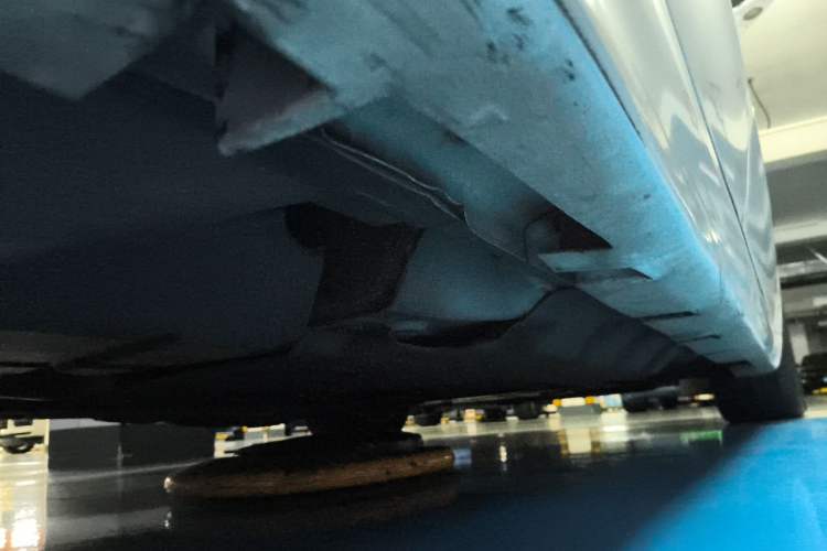 Used Ford Mondeo 2013 2.0L GTDi 200 Fashion Edition Chassis Rear Right
