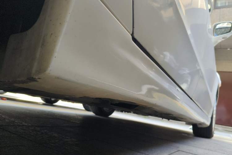 Used Ford Mondeo 2013 2.0L GTDi 200 Fashion Edition Chassis Rear Right