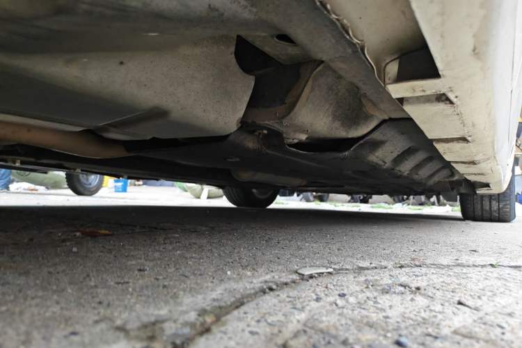 Used Ford Mondeo 2013 2.0L GTDi 200 Fashion Edition Chassis Rear Right