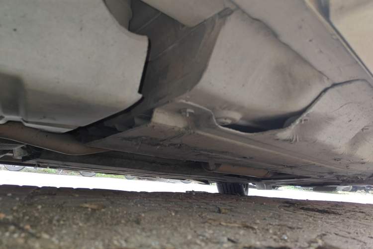 Used Ford Mondeo 2013 2.0L GTDi 200 Fashion Edition Chassis Rear Right