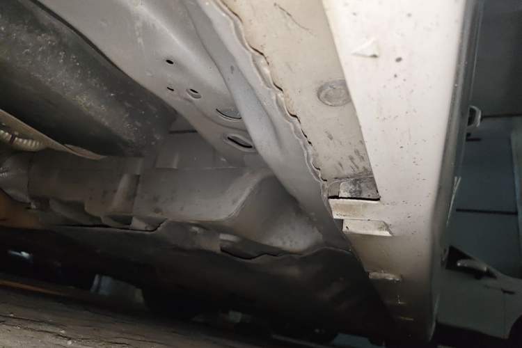 Used Ford Mondeo 2013 2.0L GTDi240 Luxury Sport Model Chassis Rear Right