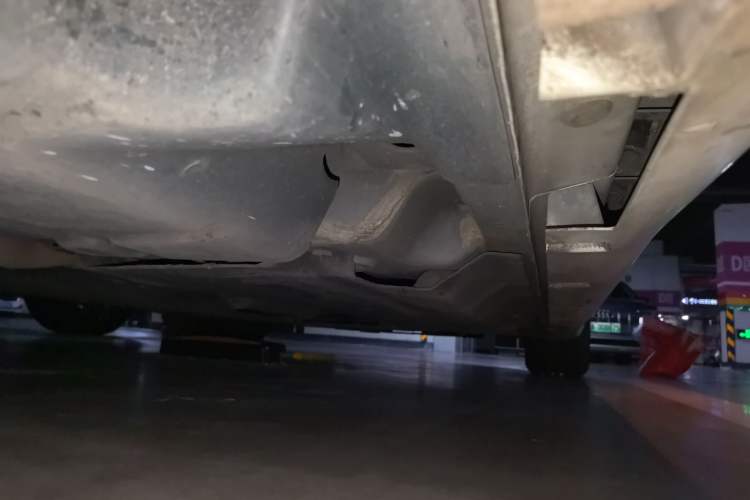 Used Ford Mondeo 2013 2.0L GTDi 200 Fashion Edition Chassis Rear Right