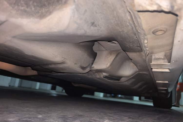 Used Ford Mondeo 2013 2.0L GTDi 200 Fashion Edition Chassis Rear Right