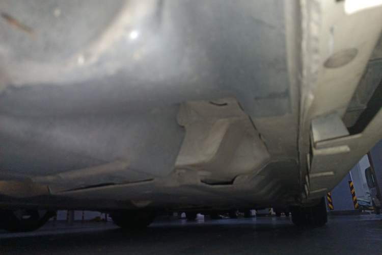 Used Ford Mondeo 2013 2.0L GTDi 200 Luxury Model Chassis Rear Right