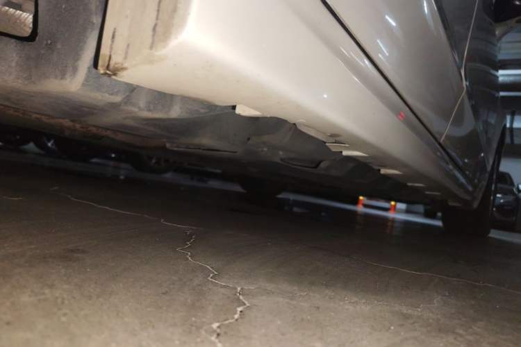 Used Ford Mondeo 2013 2.0L GTDi 200 Fashion Edition Chassis Rear Right