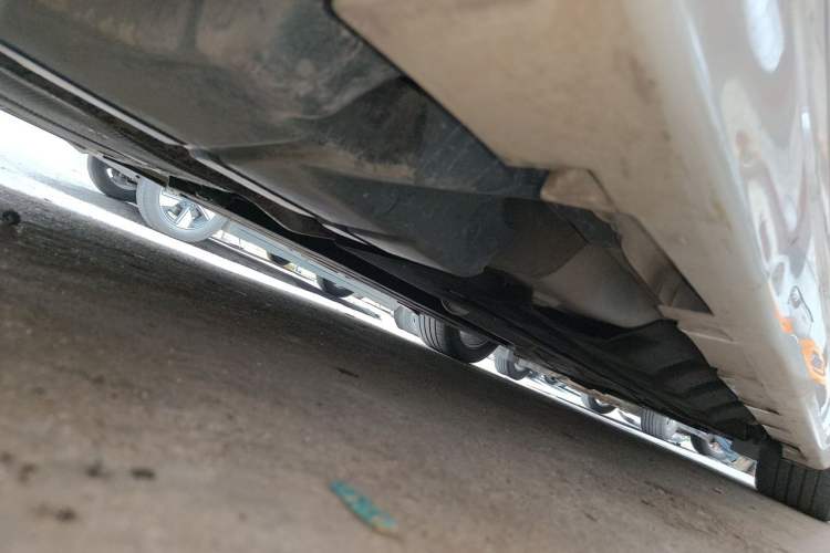 Used Ford Mondeo 2013 2.0L GTDi 200 Fashion Edition Chassis Rear Right