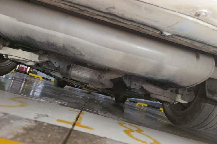 Used Ford Mondeo 2013 2.0L GTDi 200 Luxury Model Chassis Rear