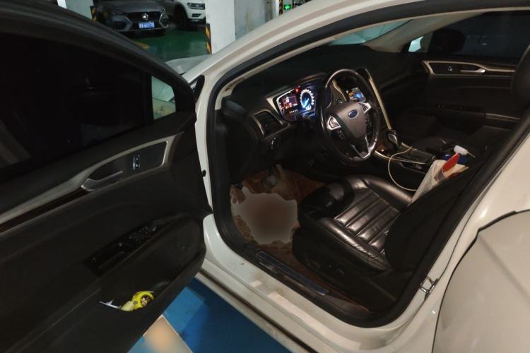 Used Ford Mondeo 2013 2.0L GTDi 200 Luxury Model Driver Seat