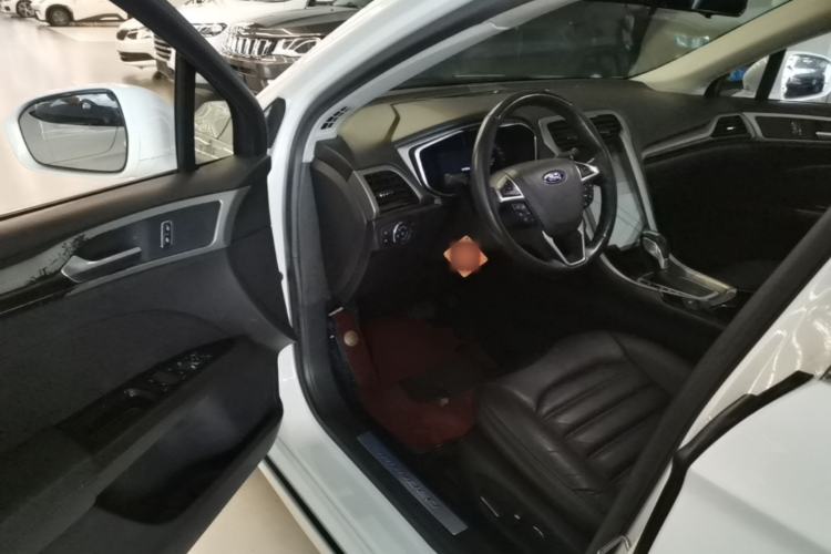 Used Ford Mondeo 2013 2.0L GTDi 200 Fashion Edition Driver Seat