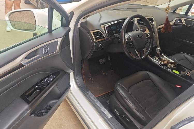 Used Ford Mondeo 2013 2.0L GTDi240 Flagship Edition Driver Seat