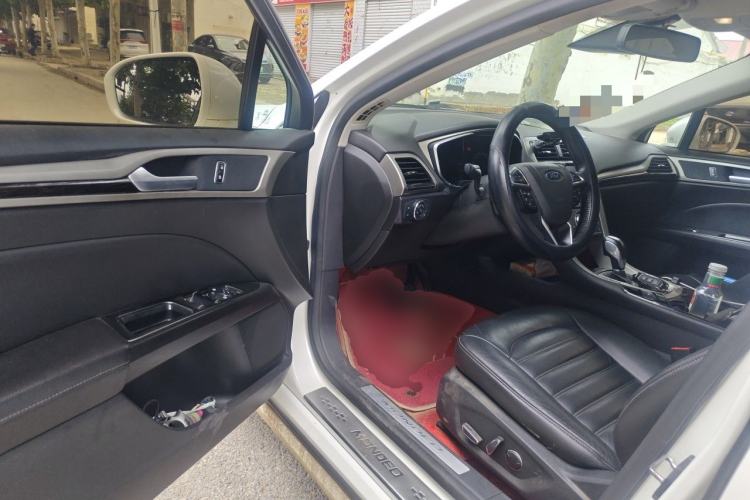 Used Ford Mondeo 2013 2.0L GTDi 200 Fashion Edition Driver Seat