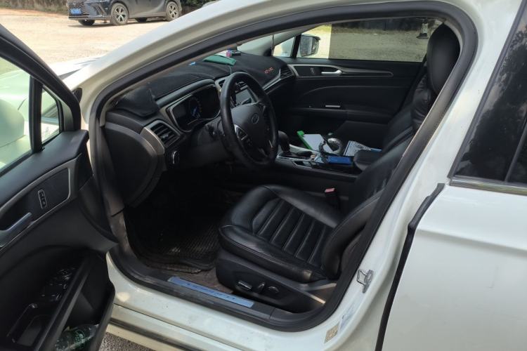 Used Ford Mondeo 2013 2.0L GTDi 200 Luxury Model Driver Seat