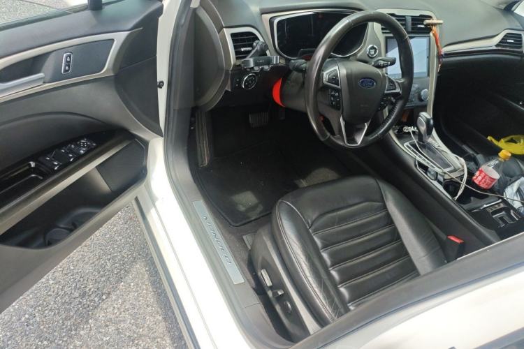 Used Ford Mondeo 2013 2.0L GTDi 200 Fashion Edition Driver Seat