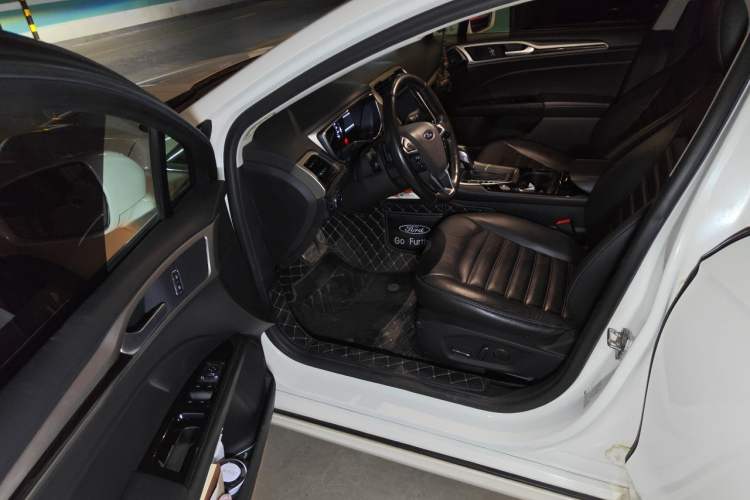 Used Ford Mondeo 2013 2.0L GTDi 200 Luxury Model Driver Seat