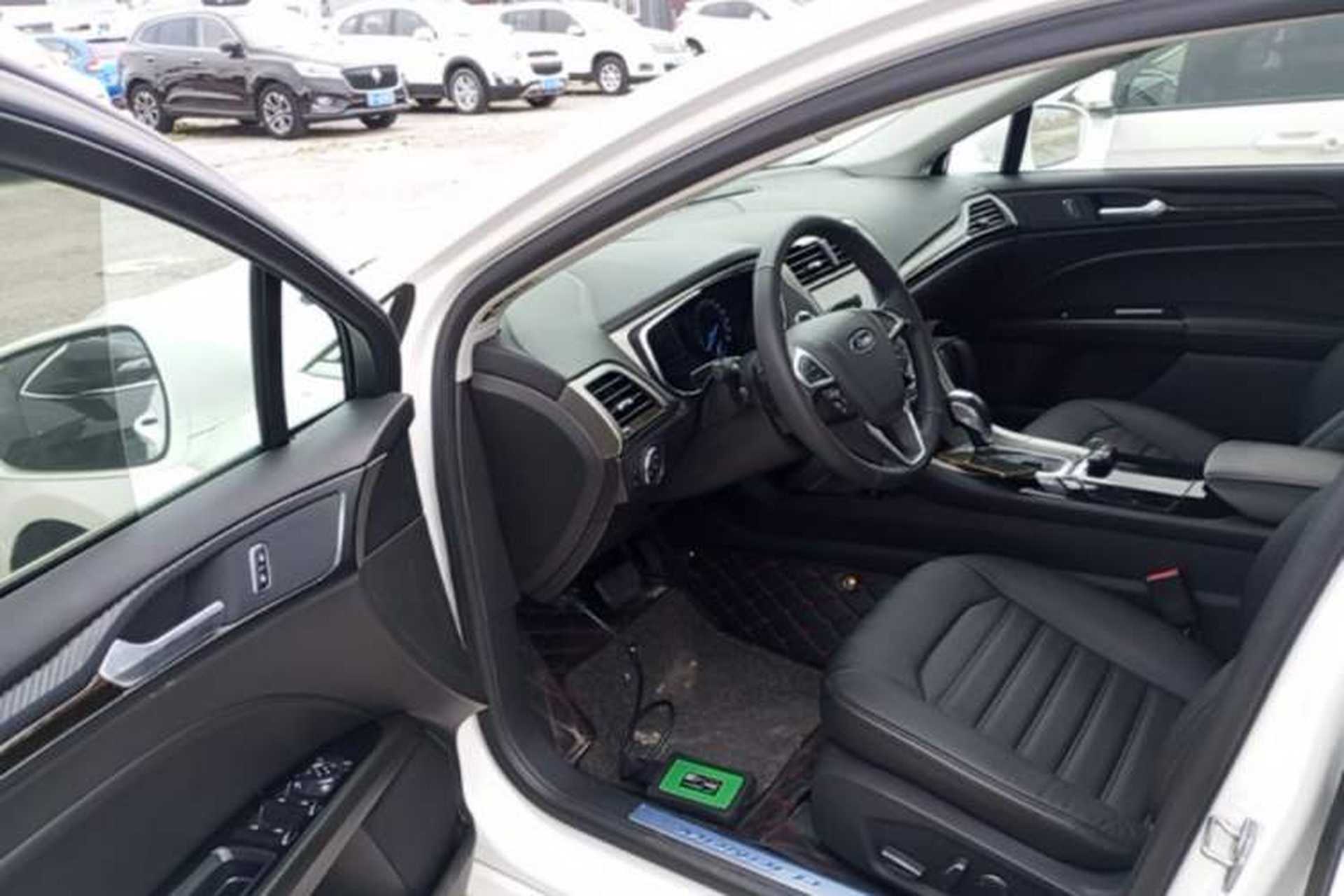 Used Ford Mondeo 2013 2.0L GTDi 200 Fashion Edition Driver Seat