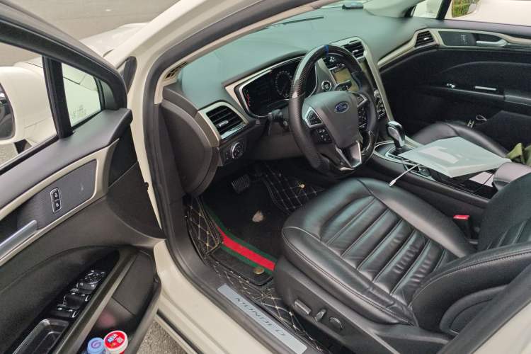 Used Ford Mondeo 2013 2.0L GTDi 200 Fashion Edition Driver Seat
