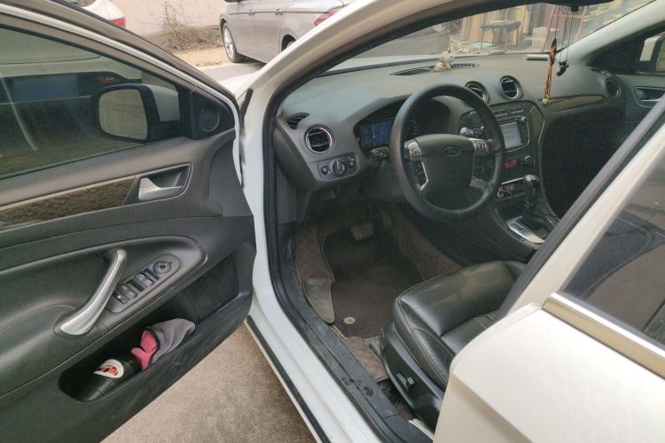 Used Ford Mondeo 2013 2.3L Luxury Model Driver Seat