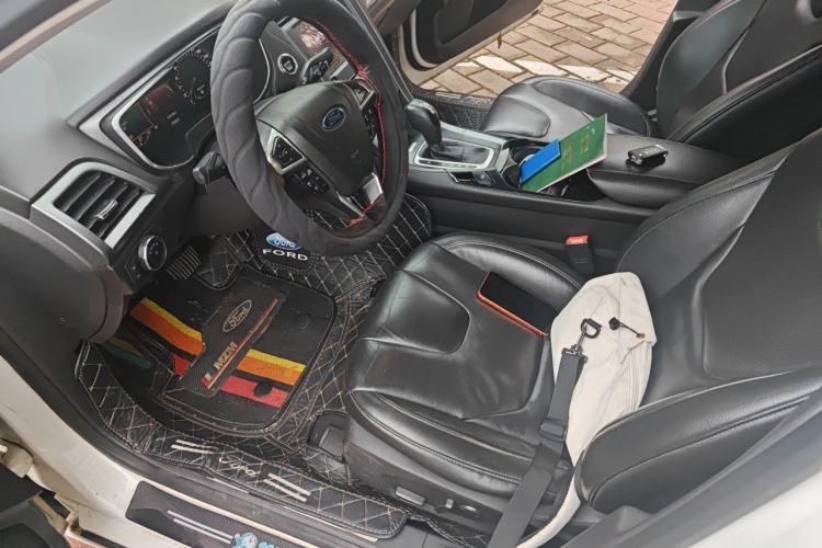 Used Ford Mondeo 2013 2.0L GTDi240 Ultimate Edition Driver Seat